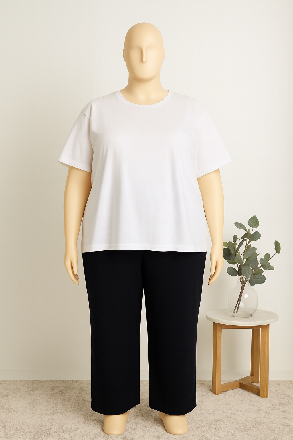 Mannequin Mode tips on how to dress a plus size mannequin Mannequin Mode tips on how to dress a plus size mannequin